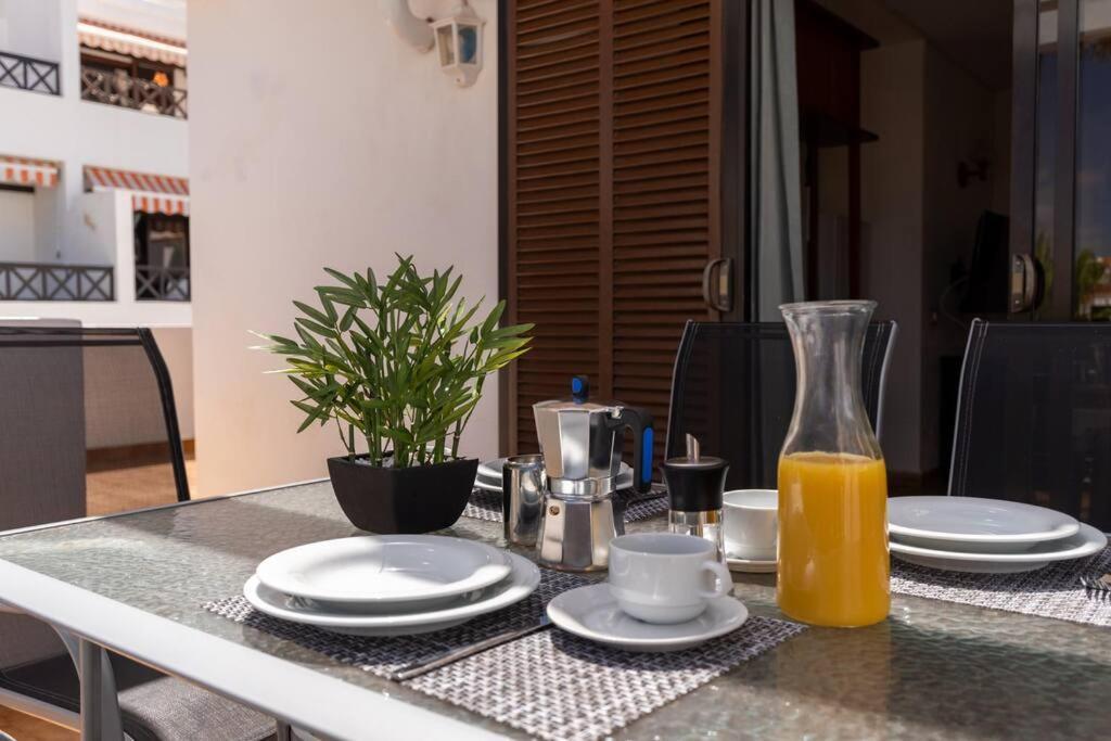 Apartamento Con 2 Terrazas En Los Cristianos Los Cristianos  Eksteriør billede
